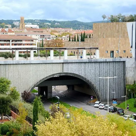 Appartement T2 Cosy Proche Du Centre-ville Avec Garage Inclus *