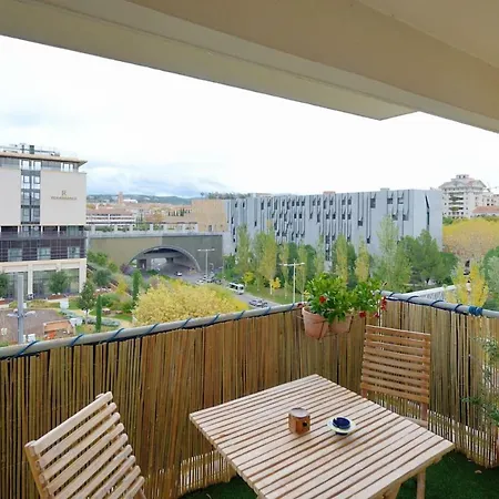 Lägenhet T2 Cosy Proche Du Centre-ville Avec Garage Inclus *